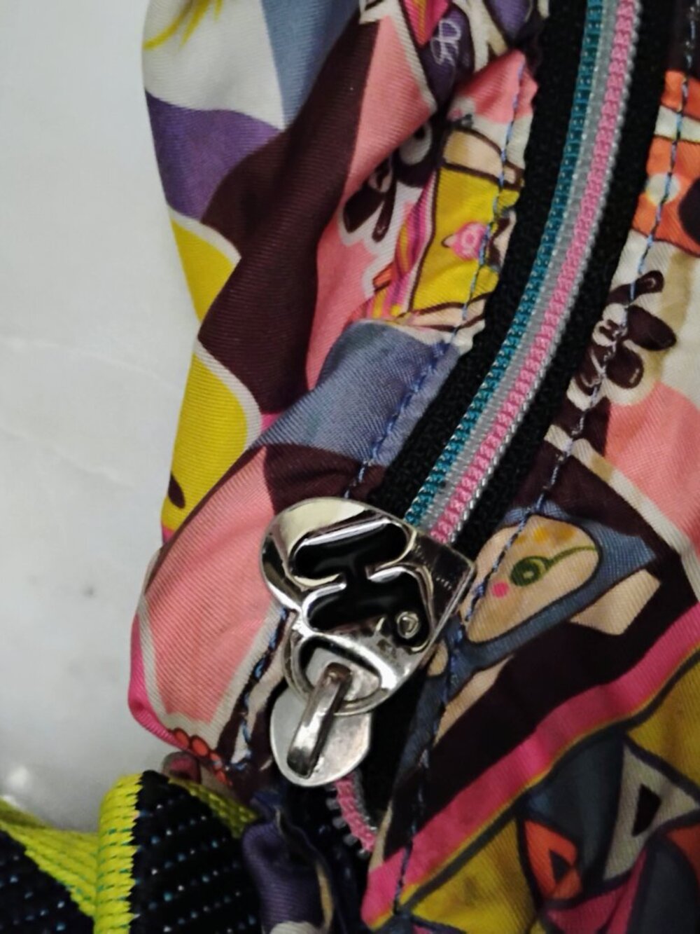 Harajuku Lovers Crossbody Purse - Picture 10 of 14
